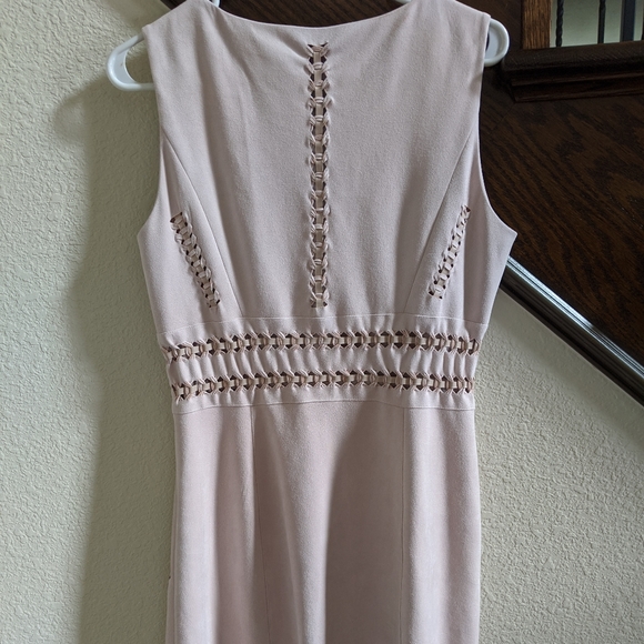 Tan dress - Picture 2 of 3